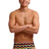 Show Funky Trunks Men’s Classic Brief Rainbowie (image 3)