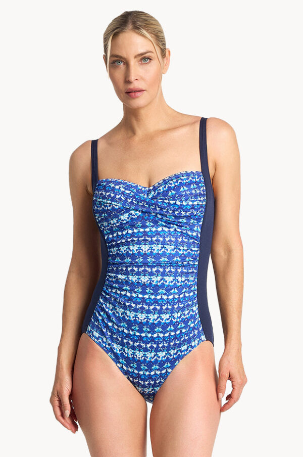 Poolproof Dynasty D Cup Cross Front One Piece